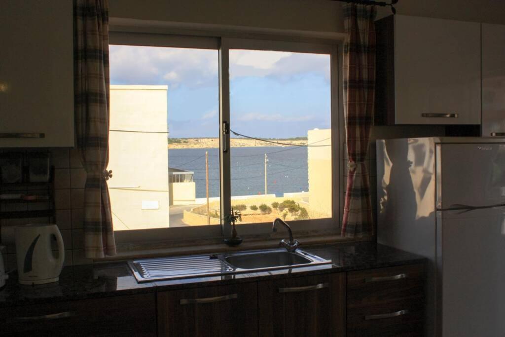 Fiesta Apartment Seaview Mellieha Exterior foto